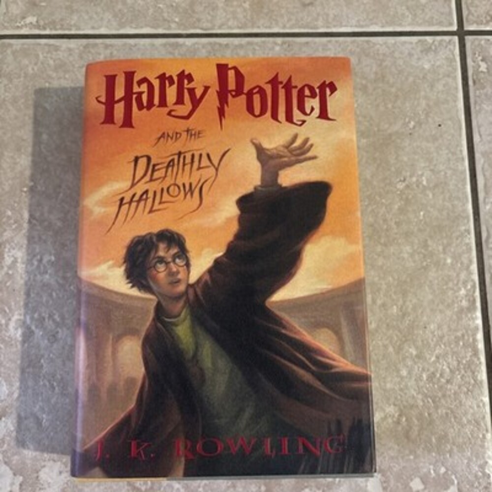 2007-Harry Potter & the Deathly Hallows by J. K. Rowling- Hardcover-1ST EDITION